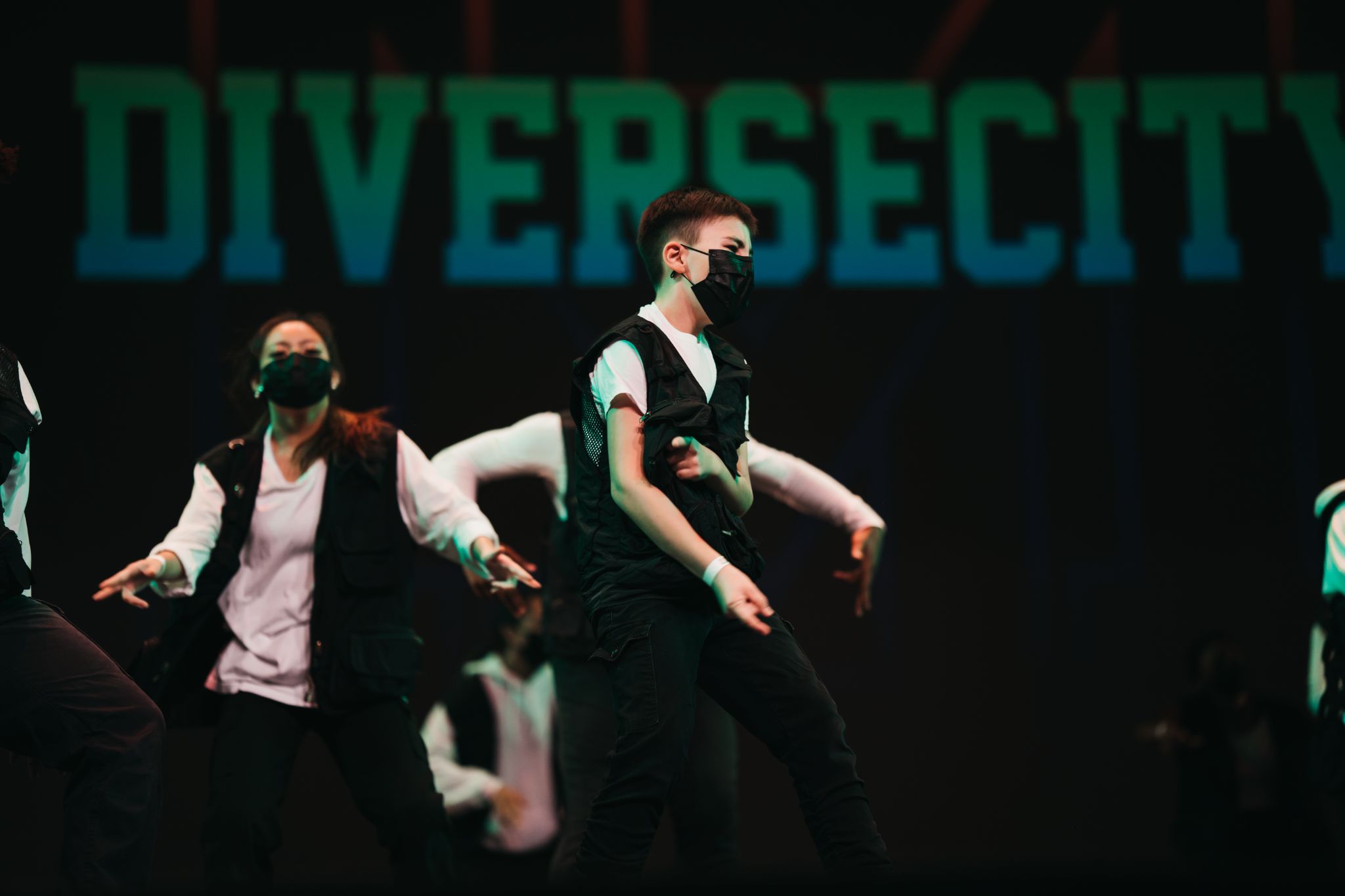 Kv100479 51429664255 o