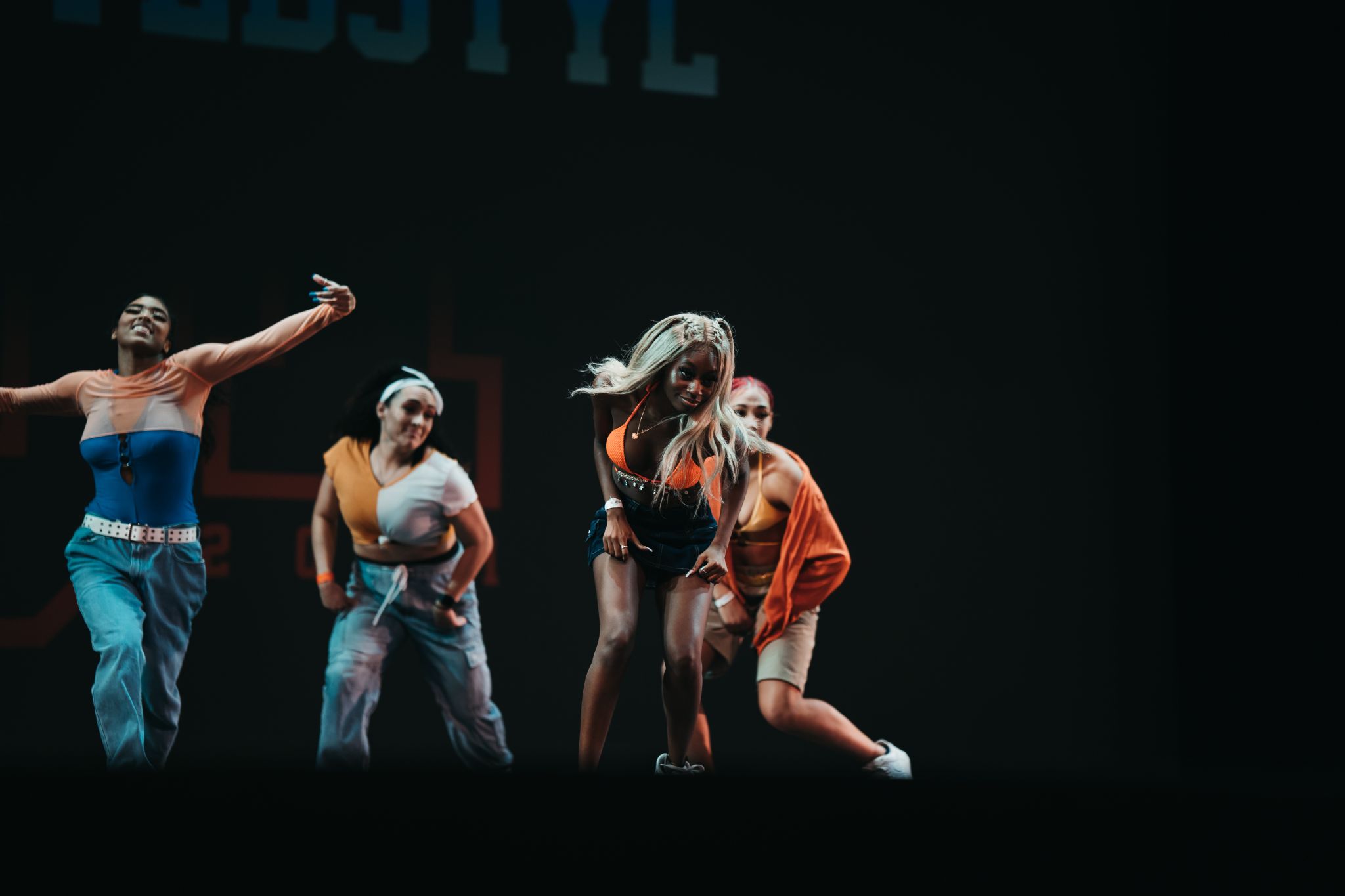 Kv100859 51427952627 o