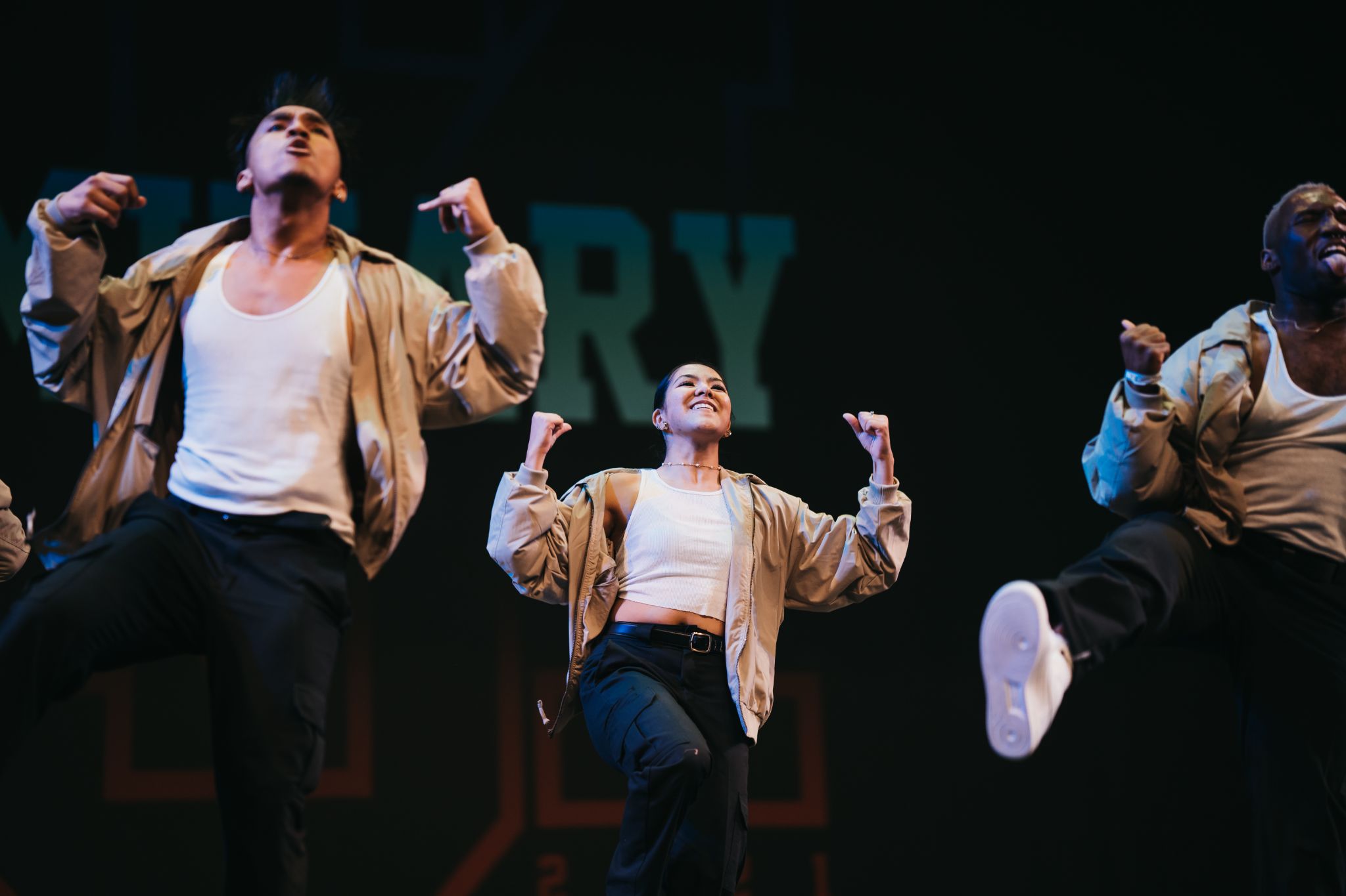 Kv100682 51429673335 o